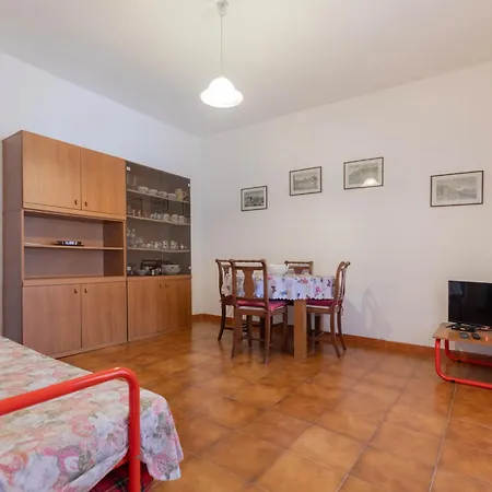 Holiday home Appartamenti Vento D'Ovest - Helloelba